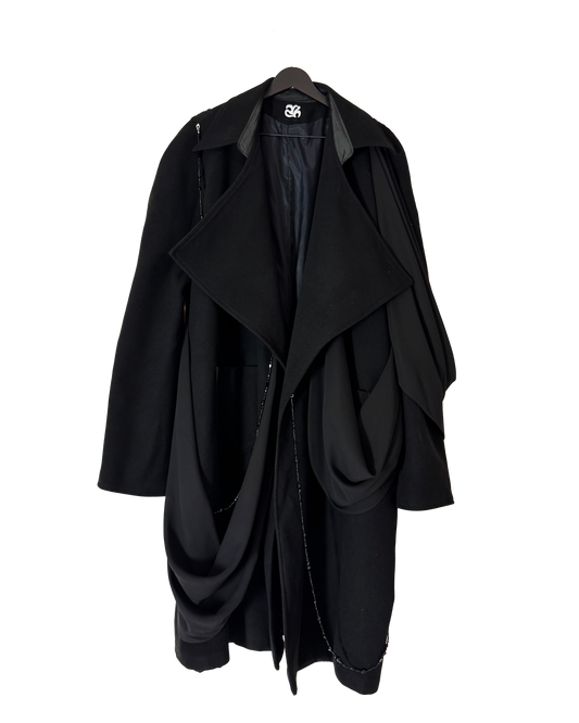 BLACK 2 - trenssitakki